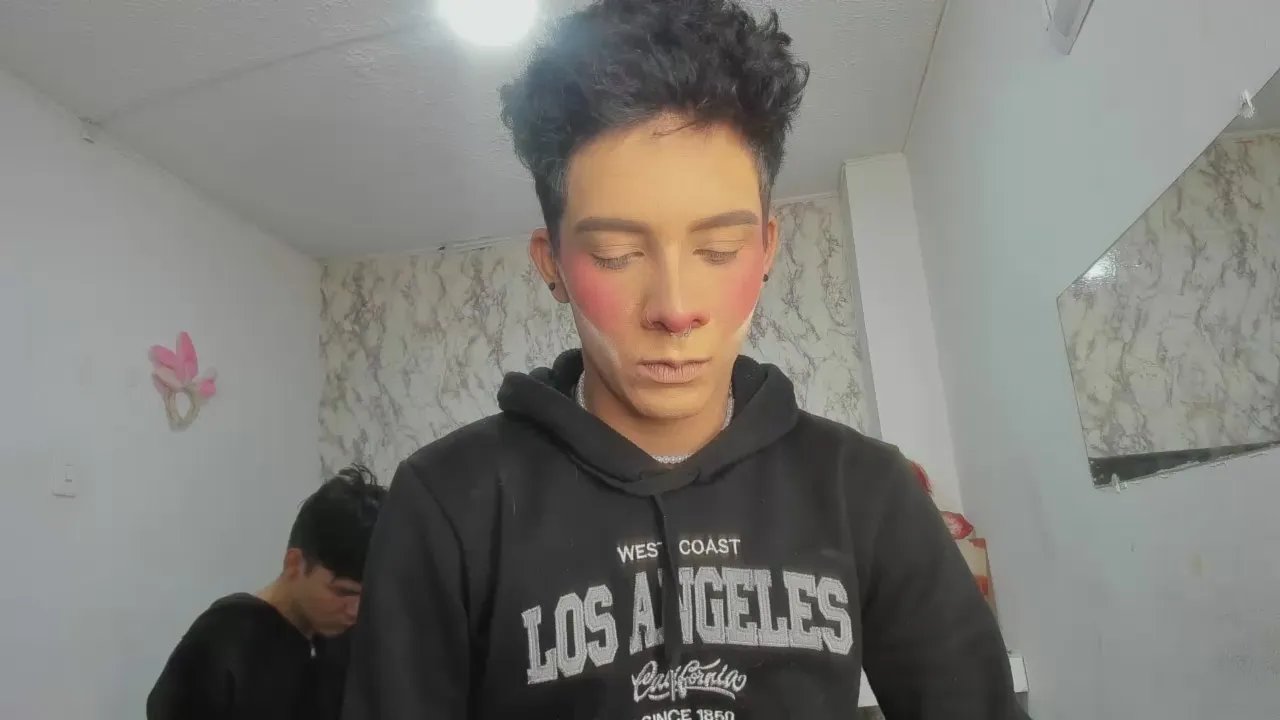 Freechat Lovers_Spicy on Cam4