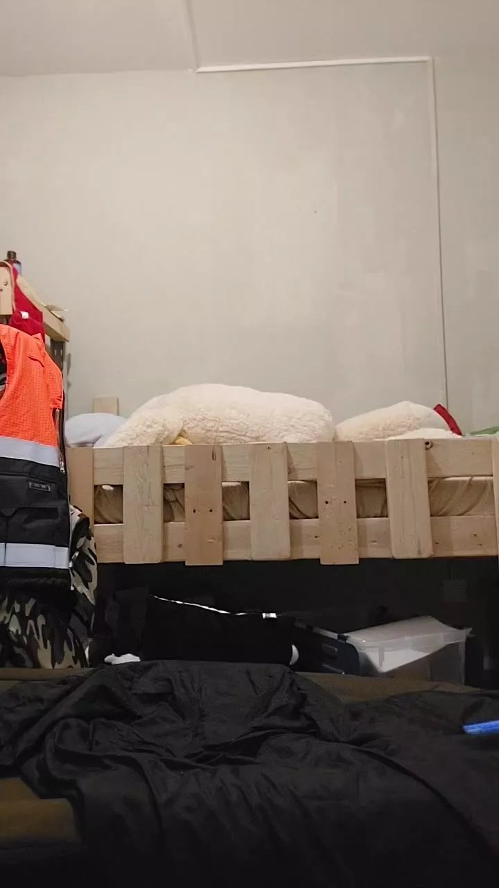 Offline Ludo6262 on Cam4