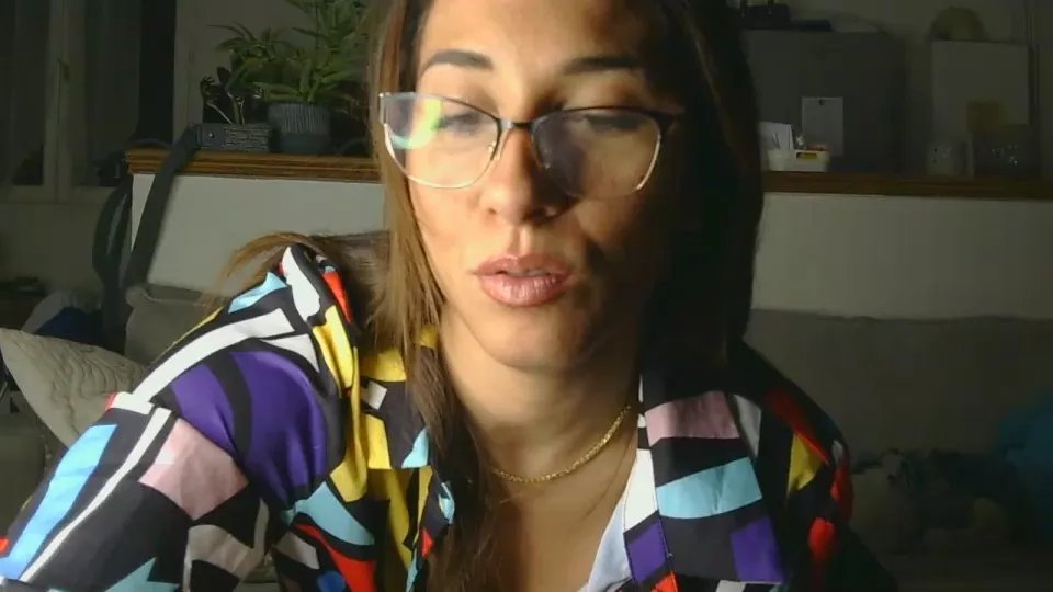 Offline Lyly_laurensaa on Cam4