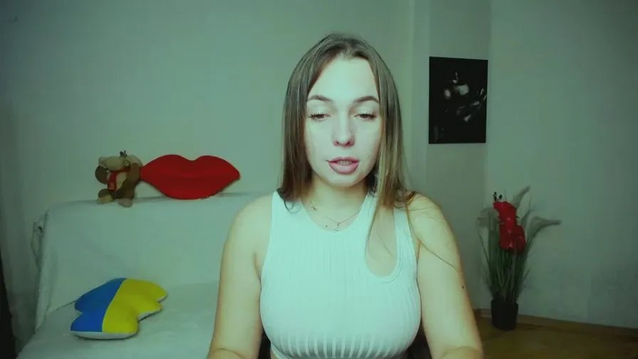 Offline M_Vikki on Cam4