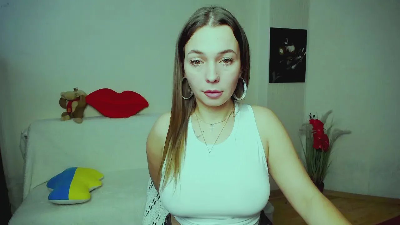 Offline M_Vikki on Cam4