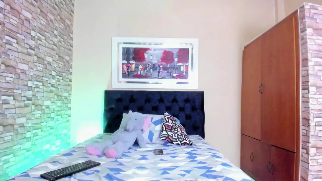 Offline marianamauricio on Cam4