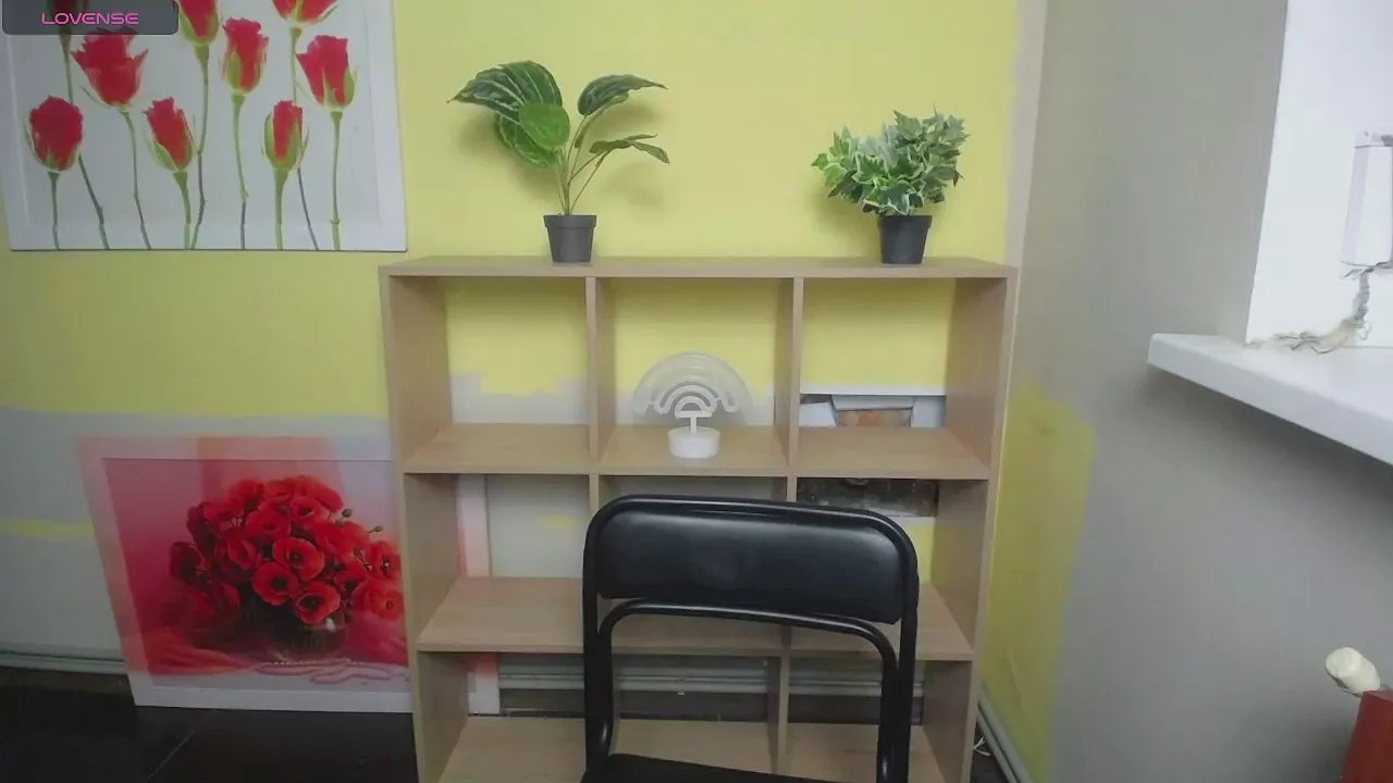 Offline MariaSmilee_ on Cam4