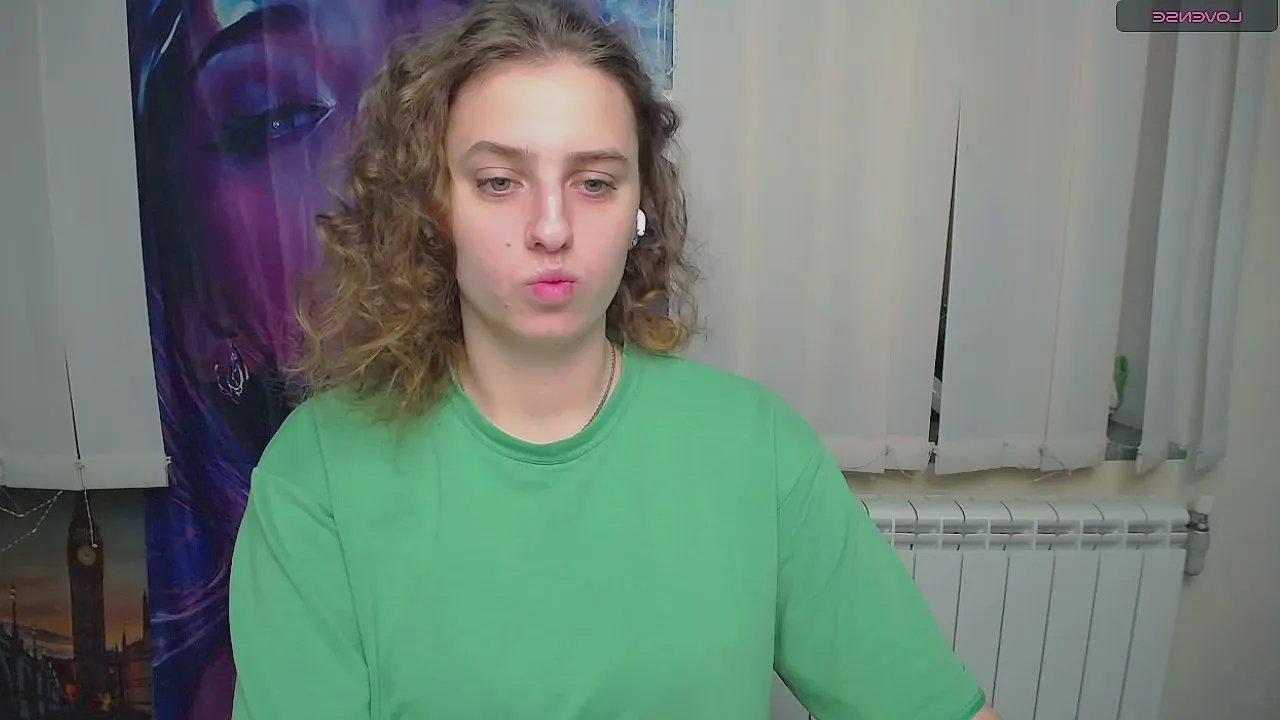 Offline MariaSmilee_ on Cam4