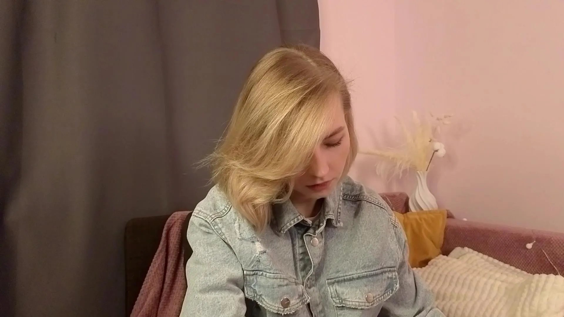 Offline MarilynNoecker on Cam4