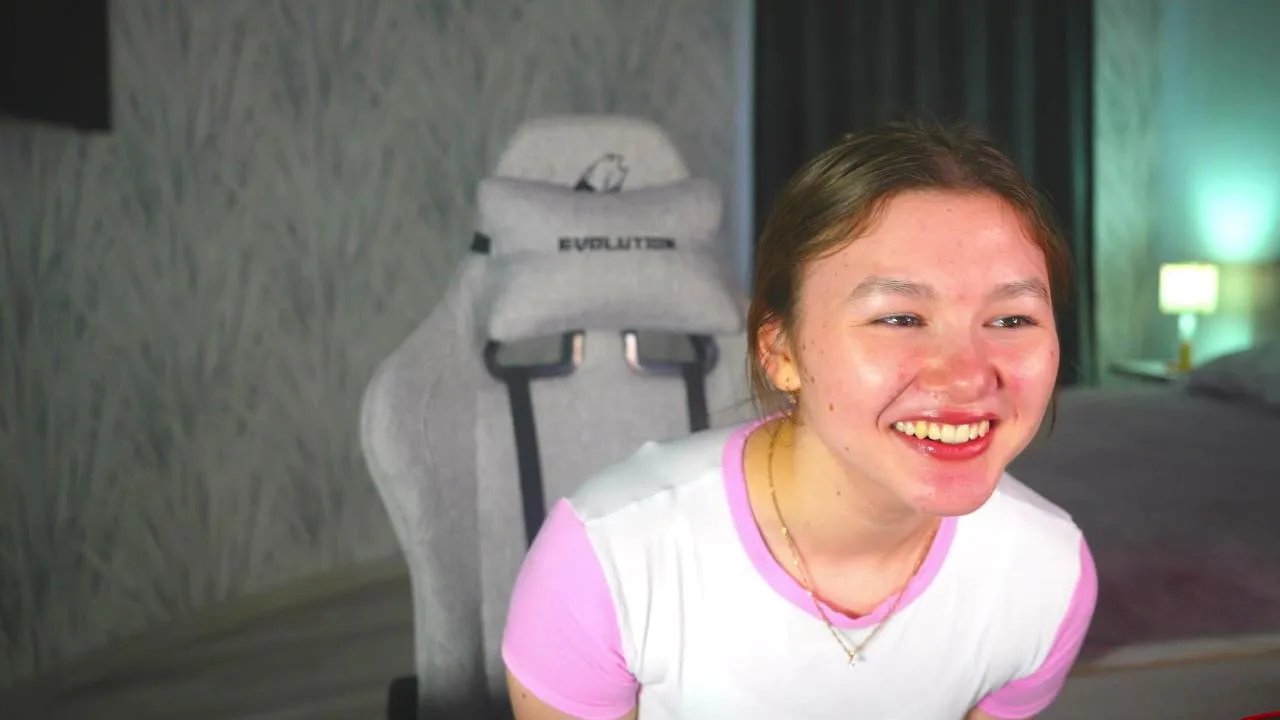 Offline MarnieBialek on Cam4