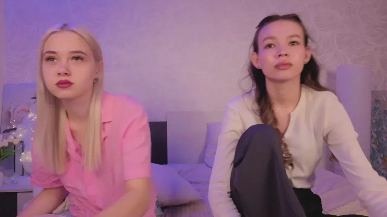 Offline MarylouDeike on Cam4