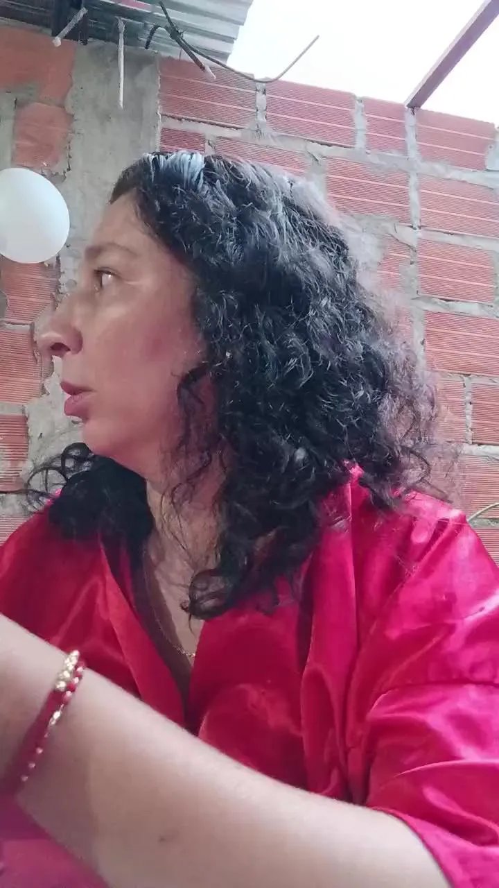 Offline Maturealexa on Cam4