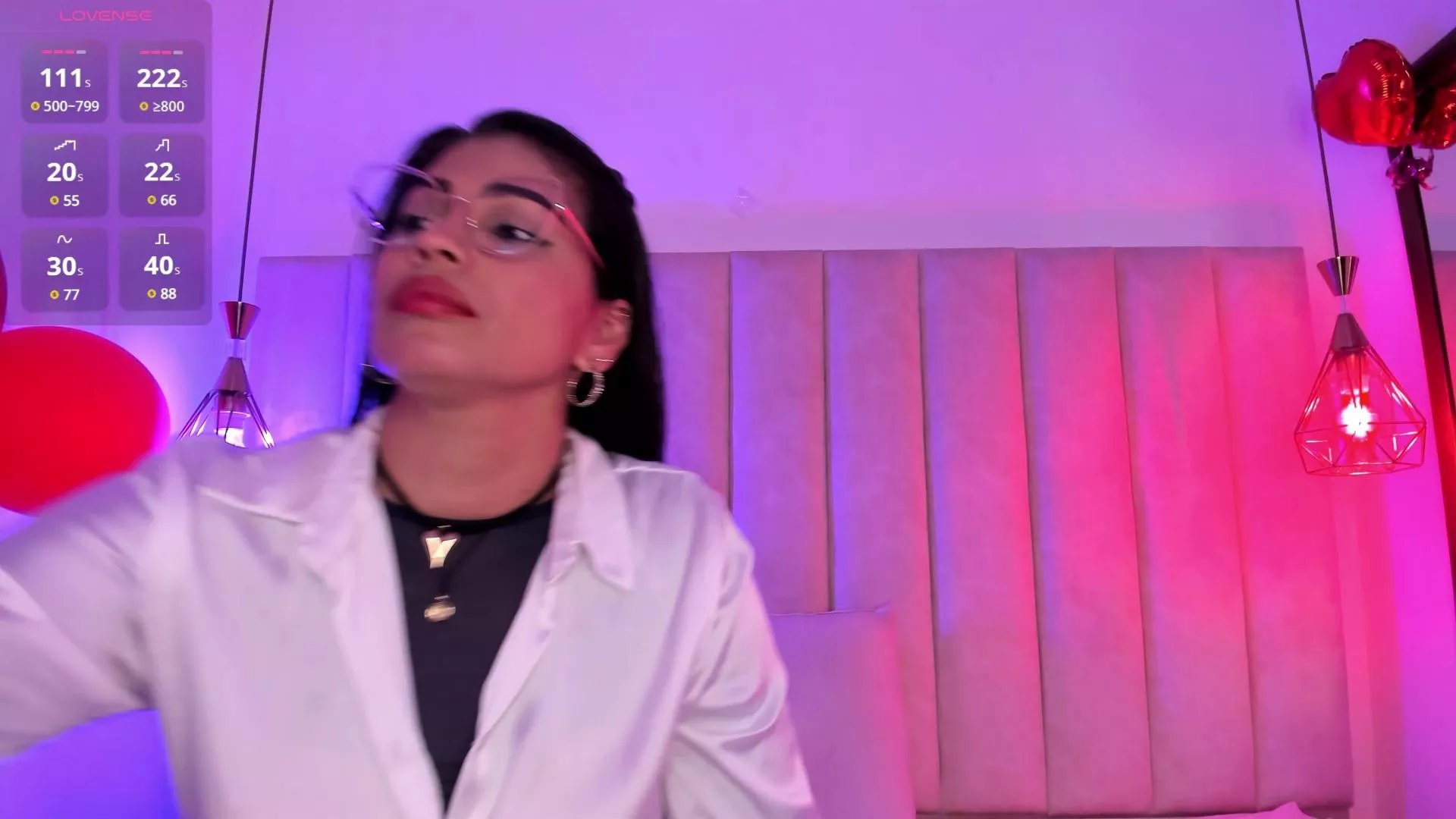 Freechat MayaRouse on Cam4