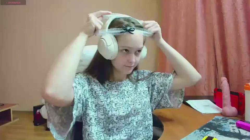 Offline MayeVanlith on Cam4