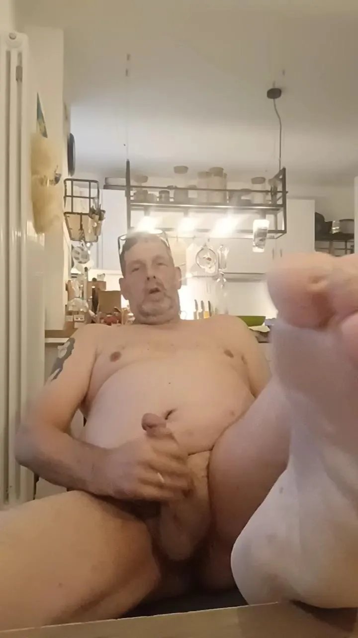 Offline melpfeffraf4 on Cam4