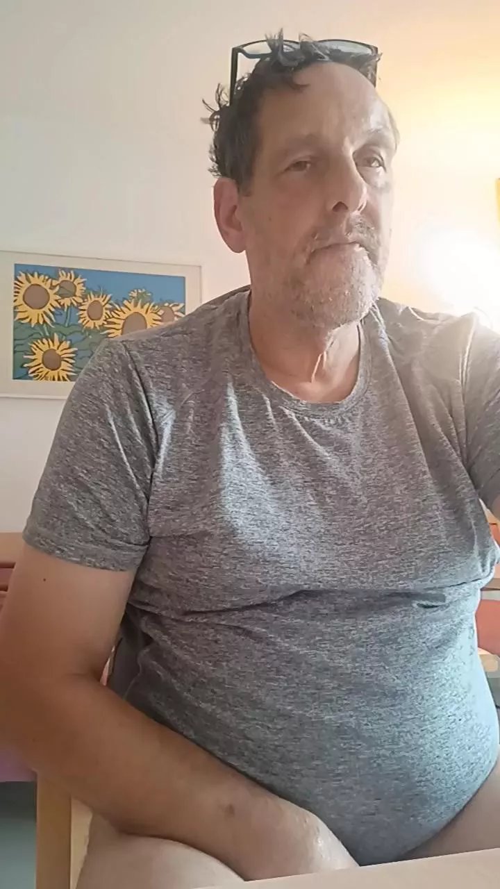 Offline melpfeffraf4 on Cam4