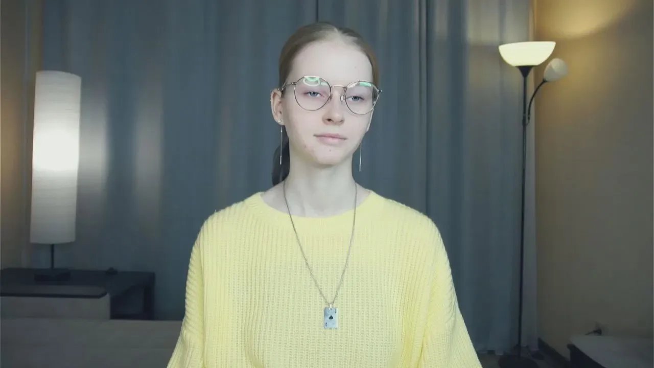 Offline MertieAlie on Cam4