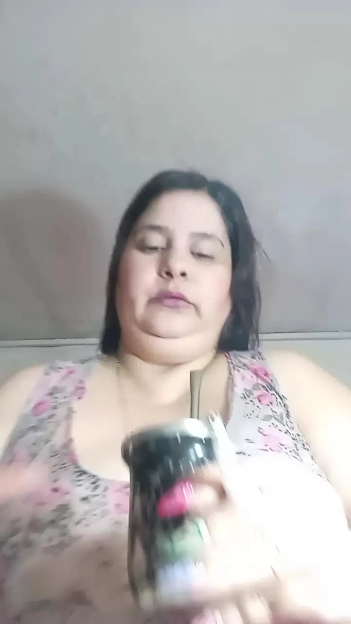 Freechat Milf2026 on Cam4