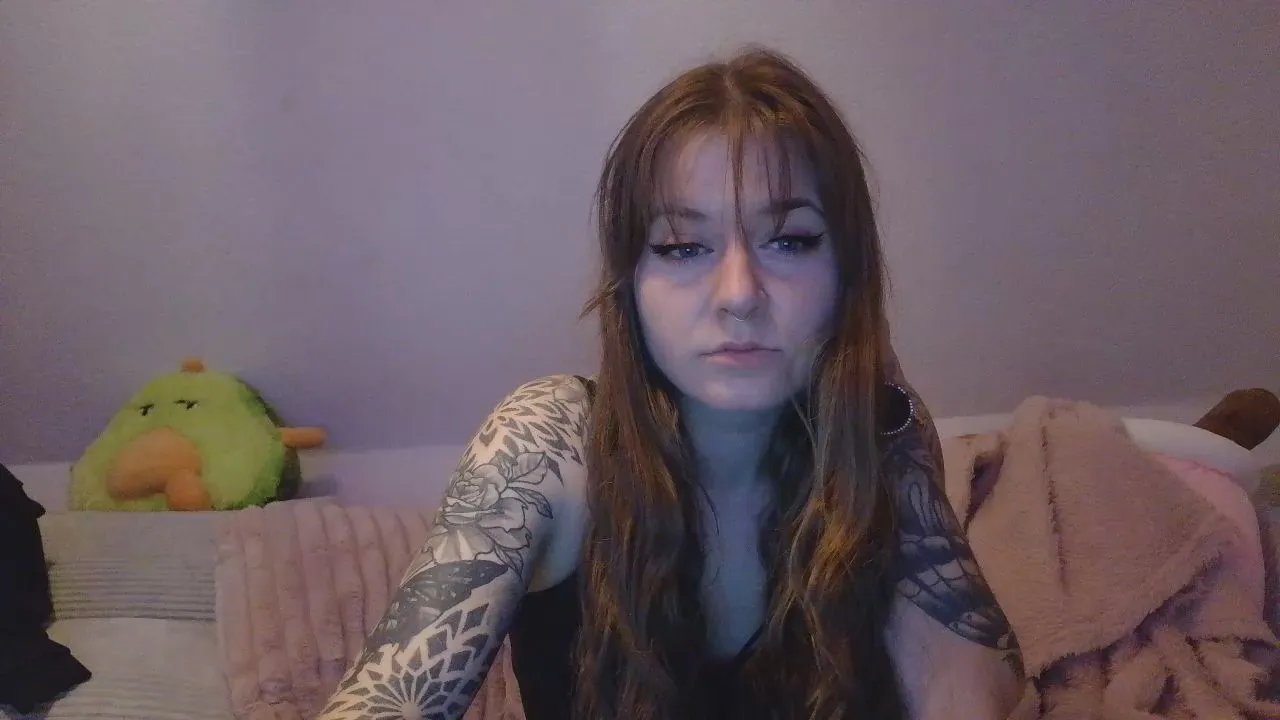 Offline Milfslips on Cam4