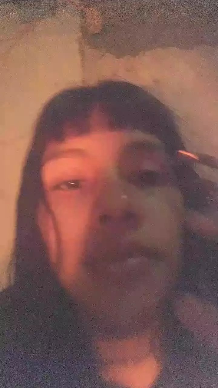 Offline Mili2204 on Cam4