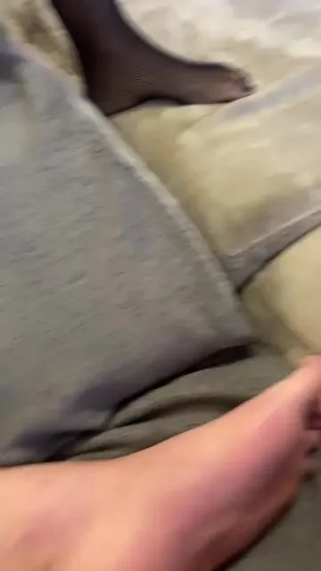 Offline Moniafeet on Cam4