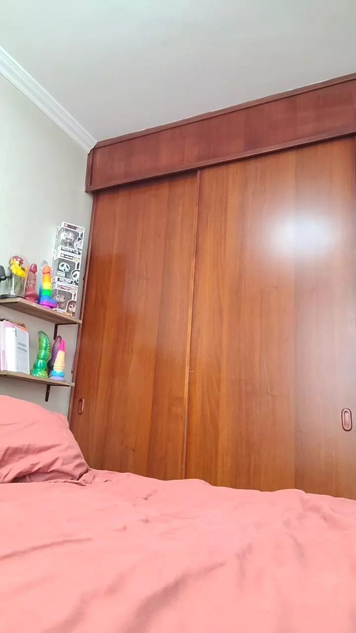 Offline natasha6 on Cam4