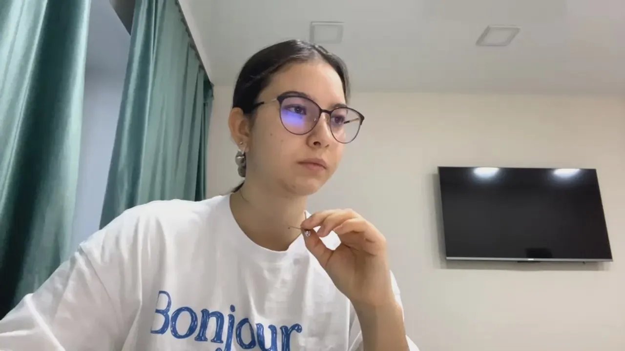 Offline NatashaJakubik on Cam4