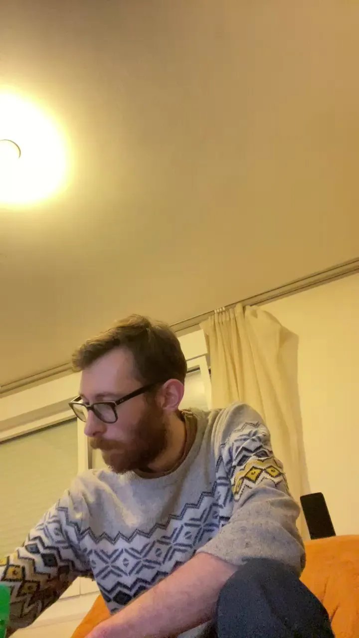 Freechat Neuch63fr on Cam4