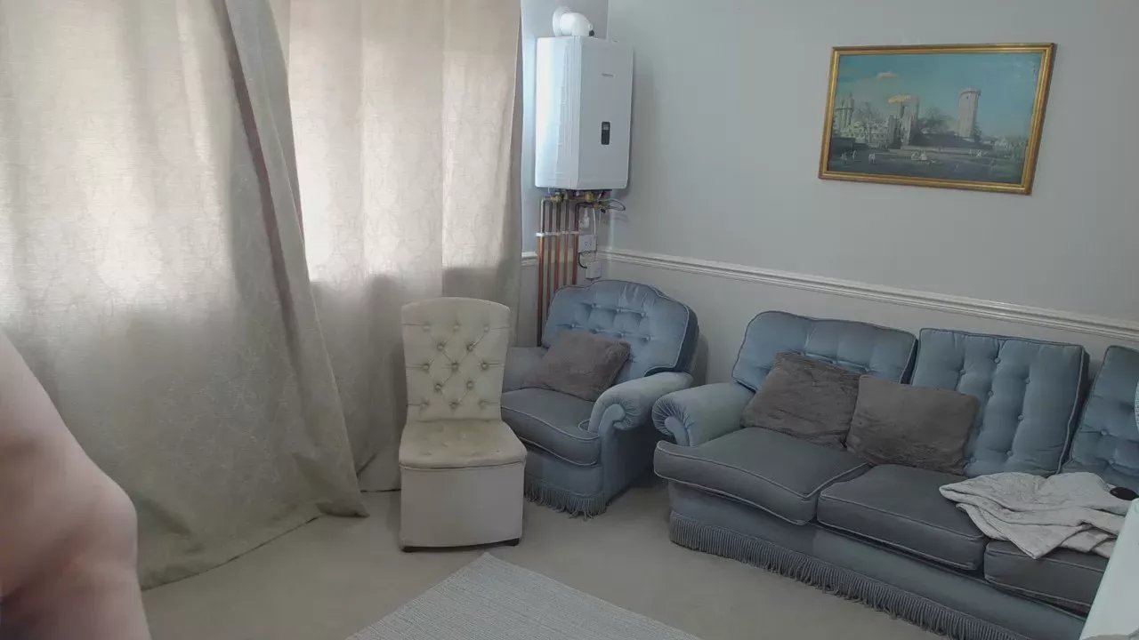 Offline Nudistmalemo on Cam4