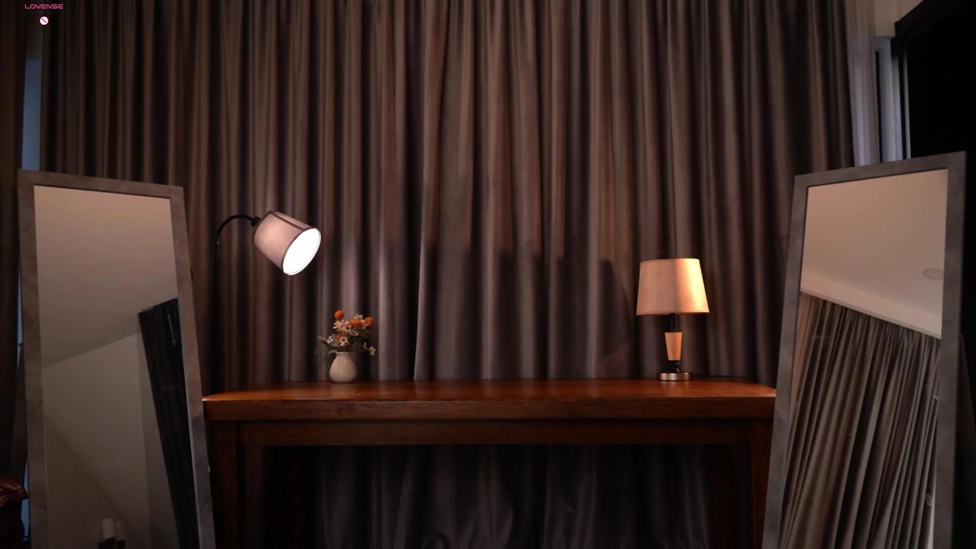 Freechat OdetteAllenson on Cam4