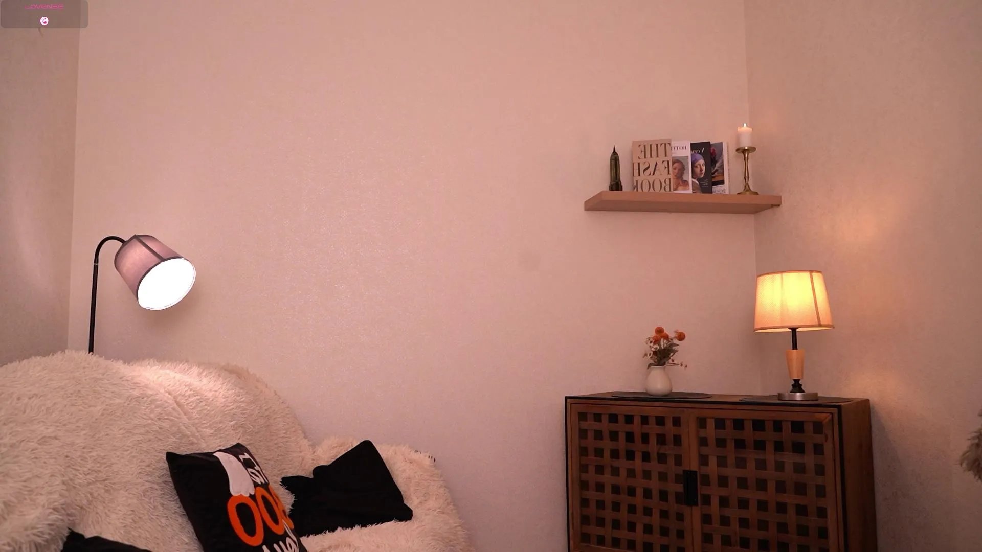 Freechat OdetteAllenson on Cam4