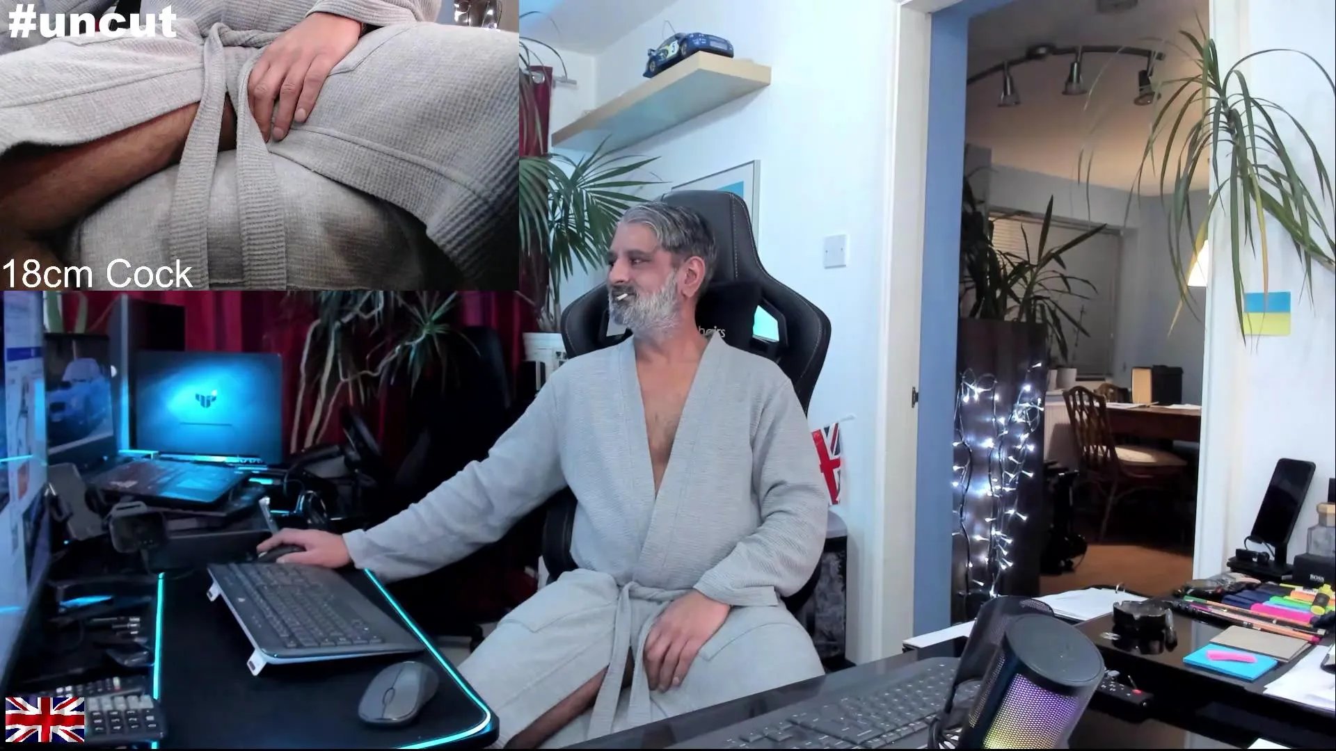 Offline OnlineBossUK on Cam4