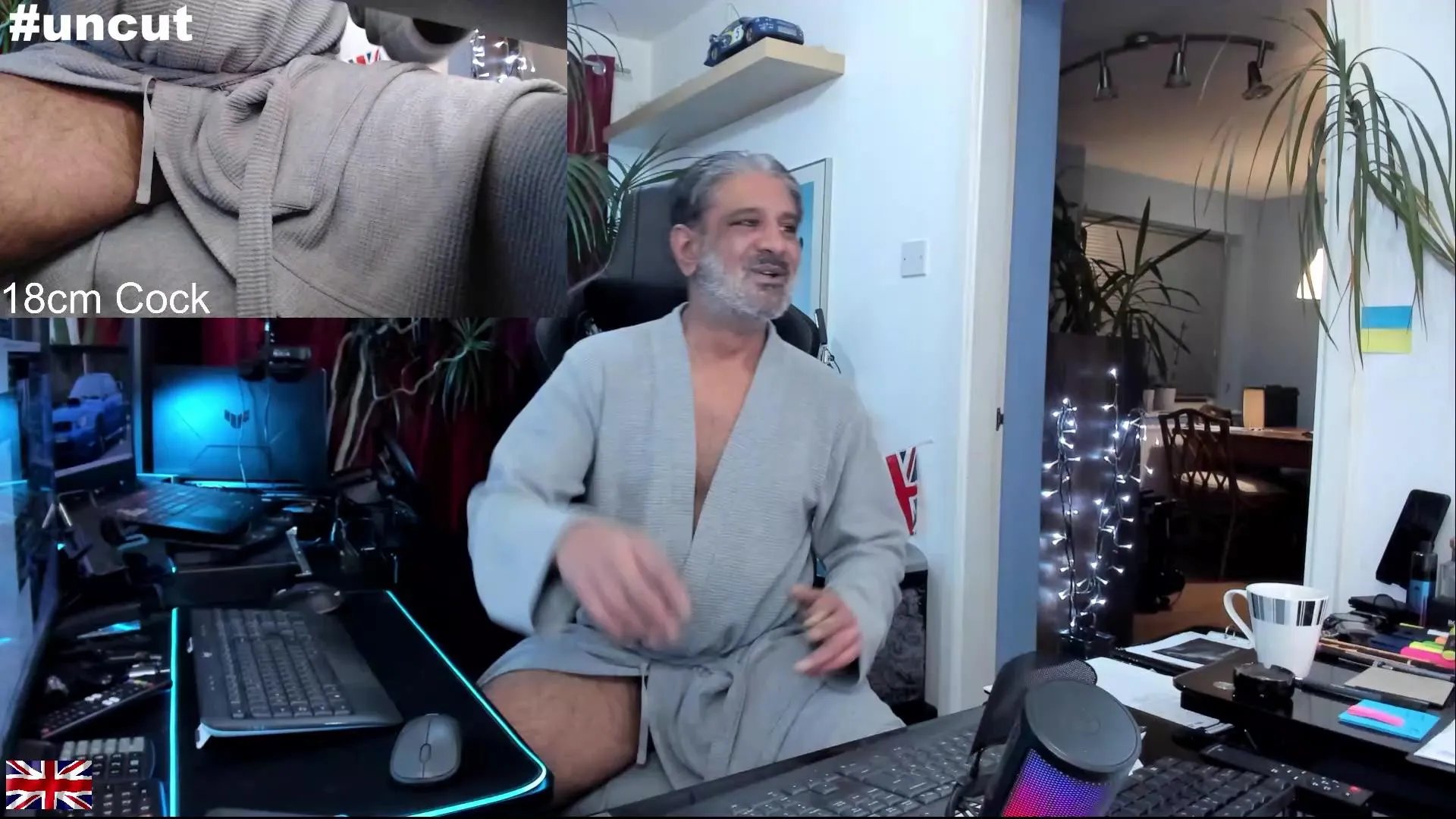 Offline OnlineBossUK on Cam4