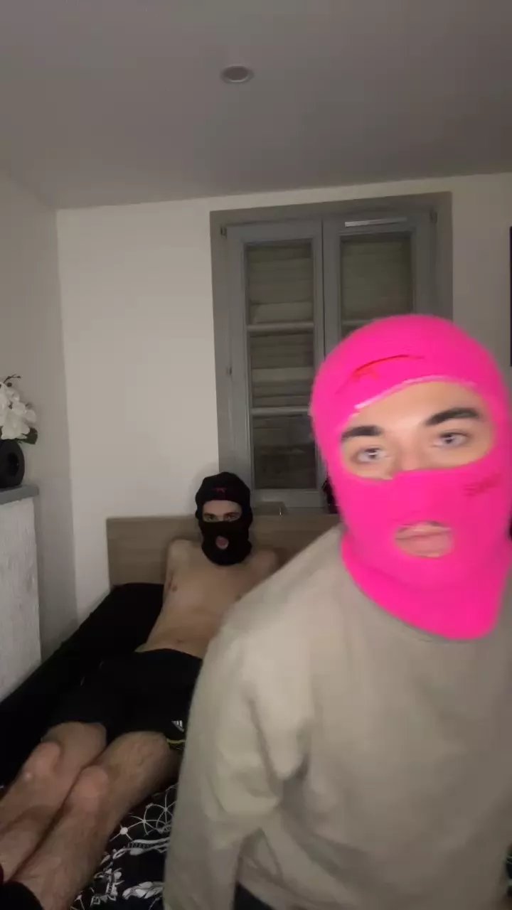 Offline pablo2762 on Cam4