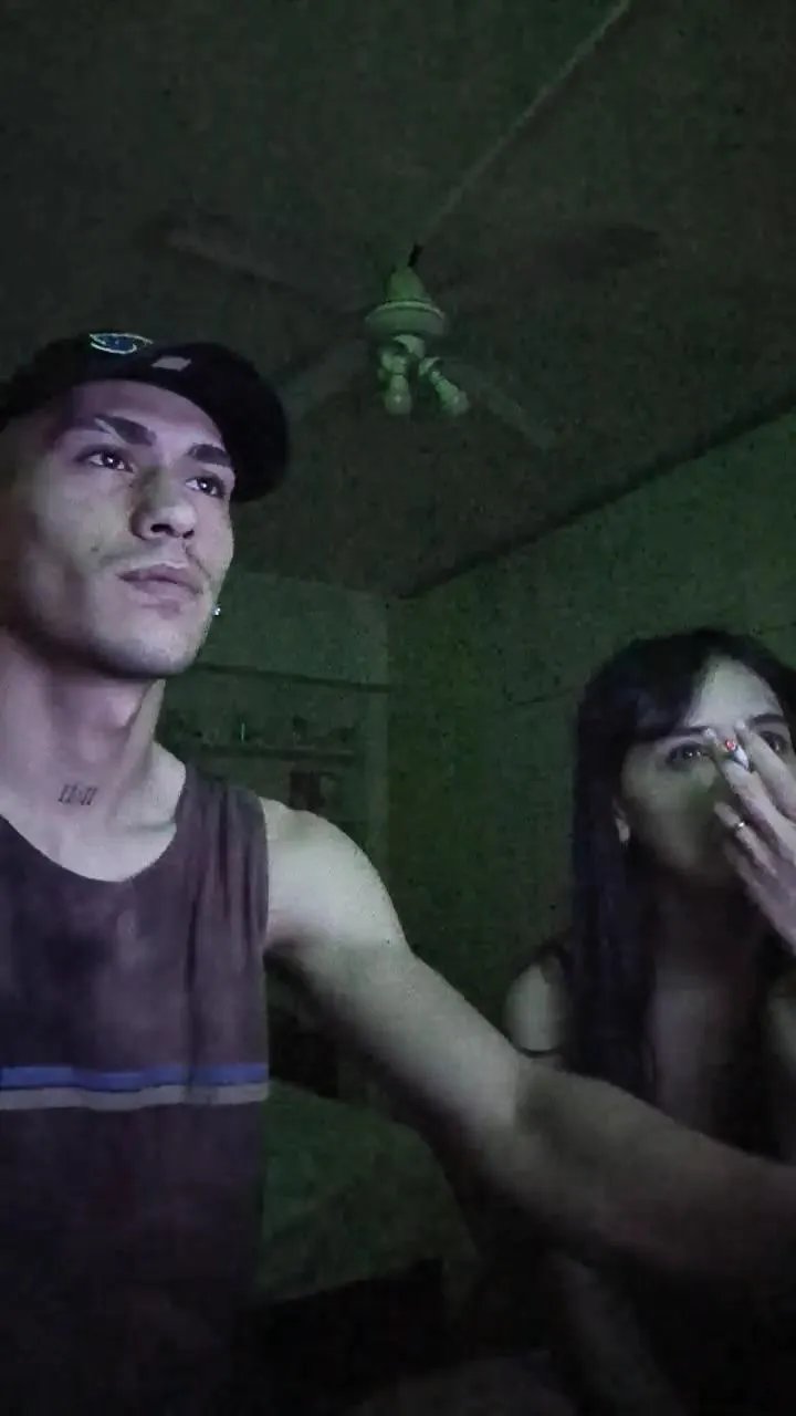 Offline ParejitaZsurr on Cam4