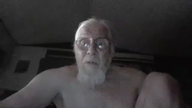 Offline Patsfaytoy69 on Cam4