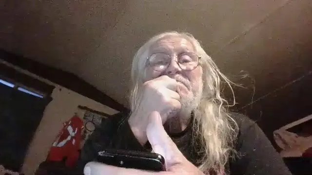 Offline Patsfaytoy69 on Cam4