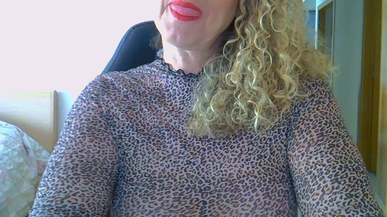 Offline paulastar3 on Cam4