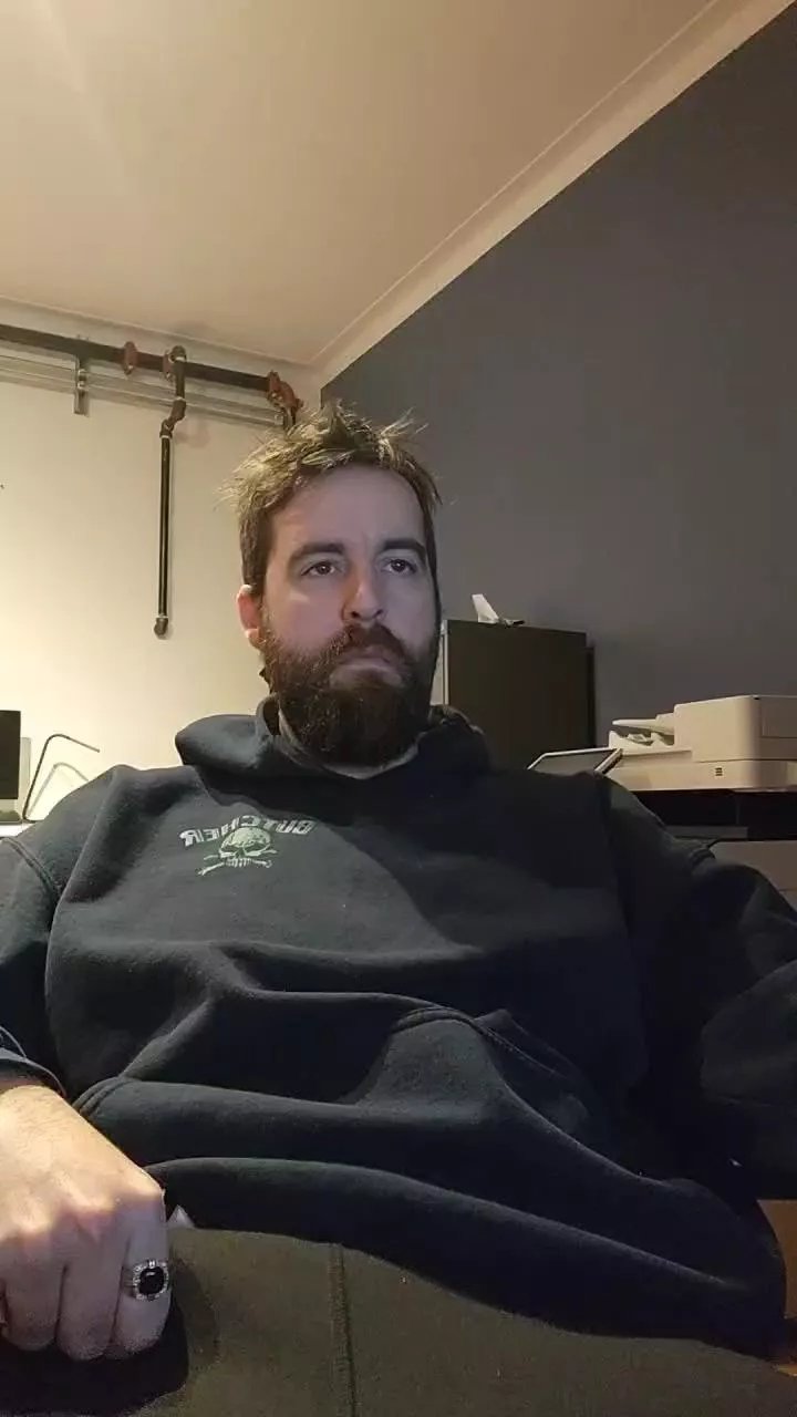 Offline Pauly1988 on Cam4