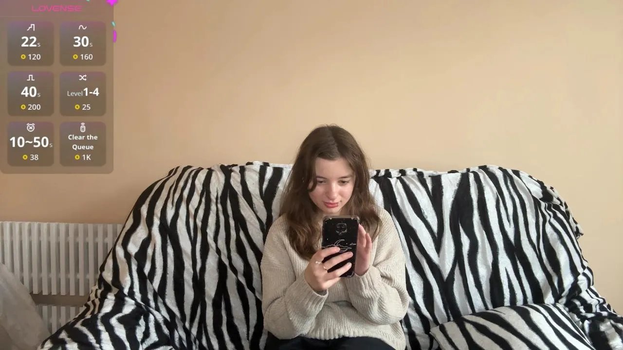 Offline PearlKloock on Cam4