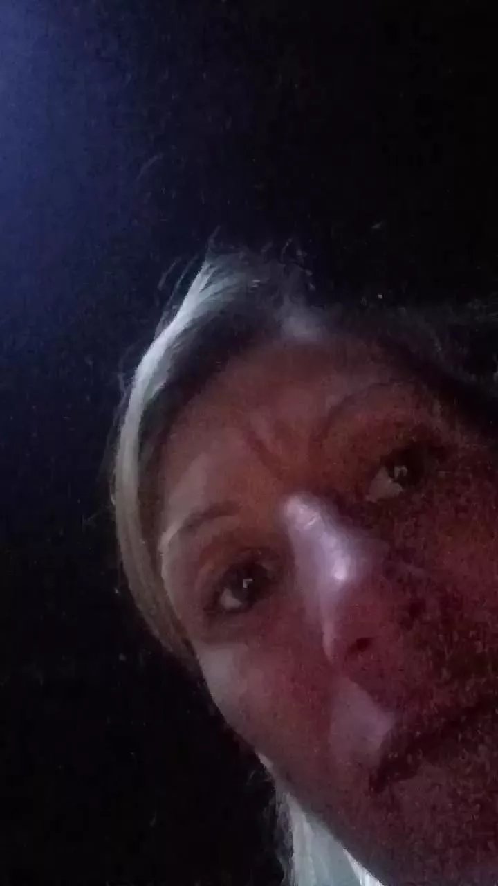 Offline Petitebombe34 on Cam4