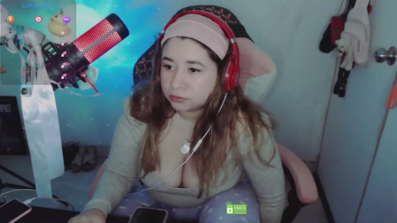 Offline pink_girl0n on Cam4