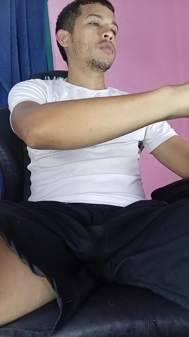 Pisspoopigpsir on Cam4 