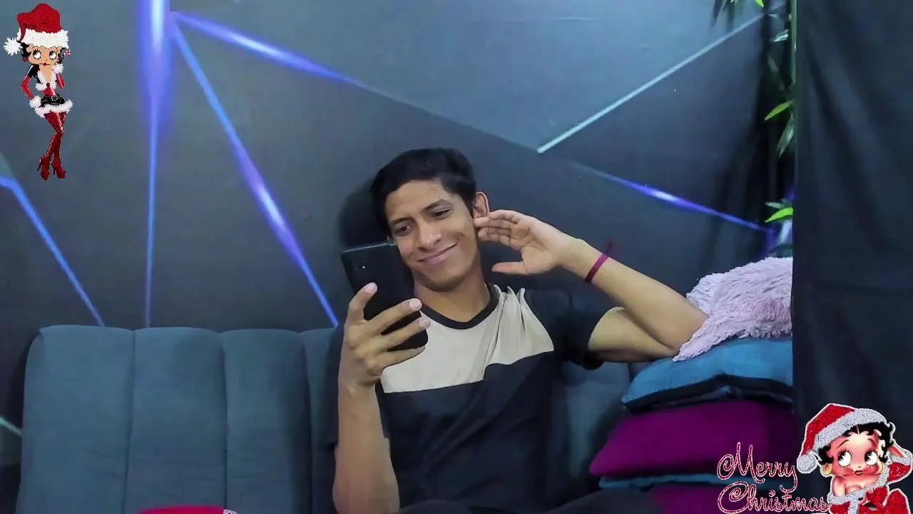 Offline playsgirlhot on Cam4