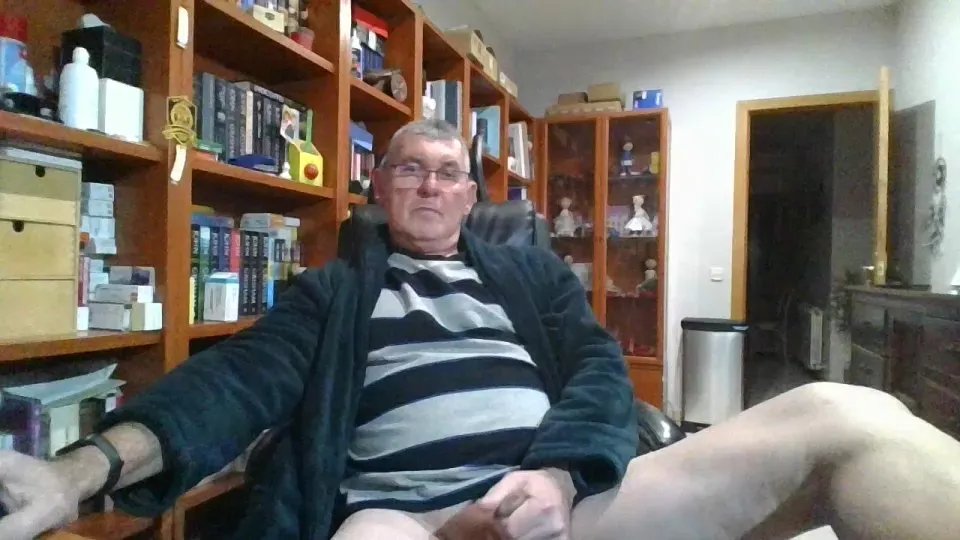 quique185bcn on Cam4 