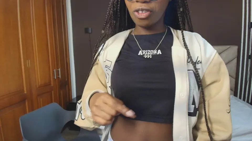 Offline Raqueljones_ on Cam4