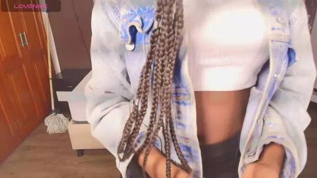 Offline Raqueljones_ on Cam4