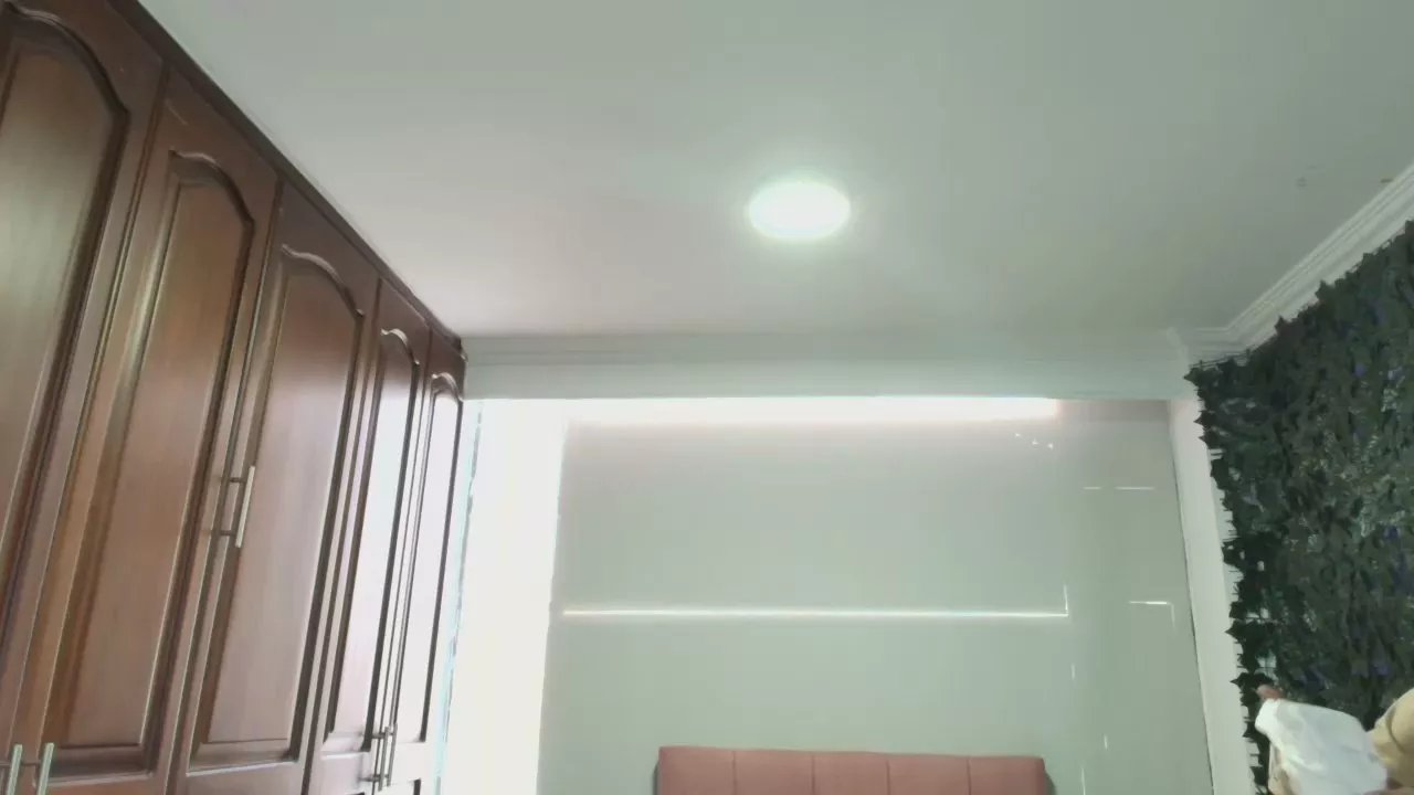 Offline Raqueljones_ on Cam4