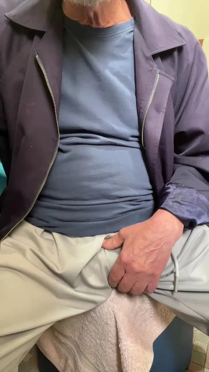 Offline raul4396624 on Cam4