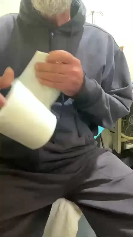 Offline raul4396624 on Cam4