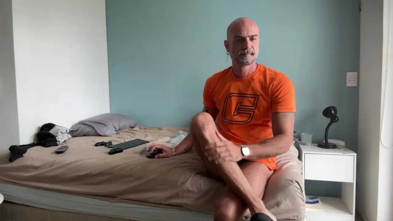 Offline recoblue22cm on Cam4