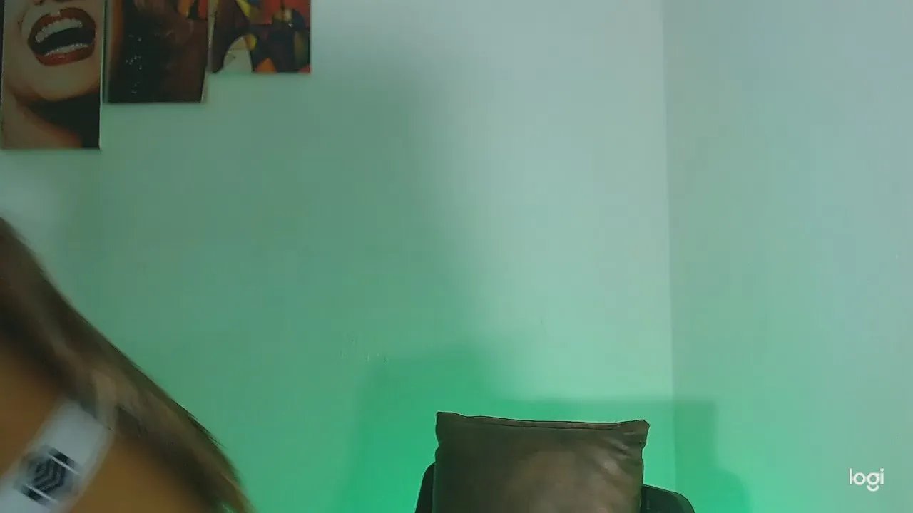 Offline red_veltet on Cam4