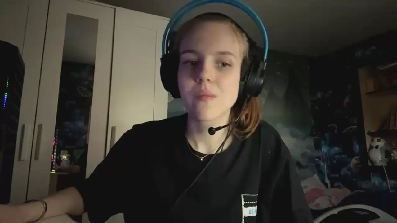 Offline ReynaCoppage on Cam4