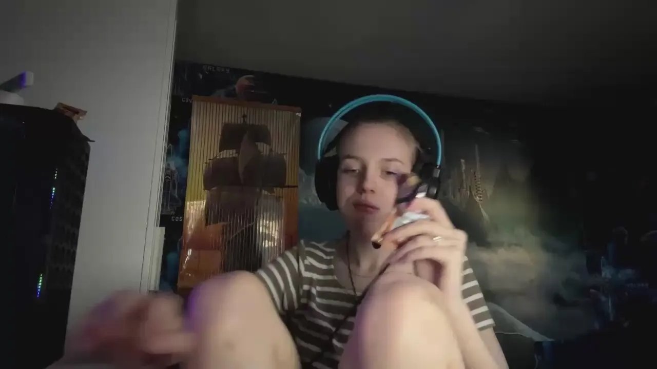 Offline ReynaCoppage on Cam4